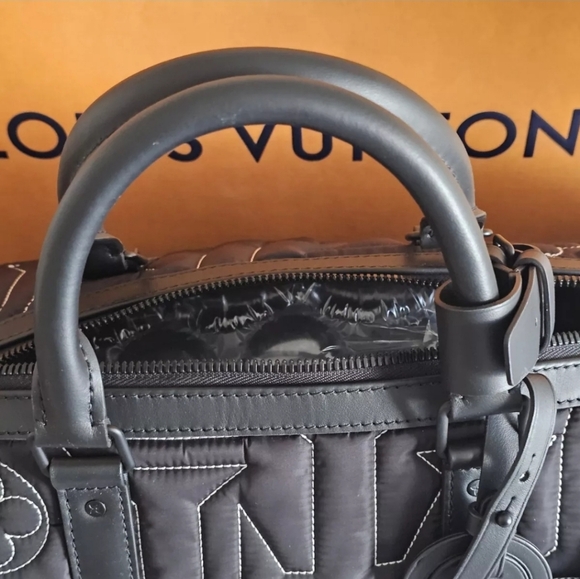 LOUIS VUITTON Embroidered Keepall Bandouliere 50 Black LIMITED Edition - Picture 13 of 16